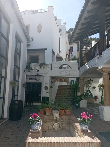 Village house in Benahavis close to all amenities