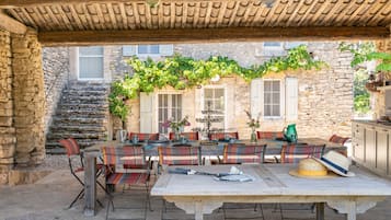 Restauration extérieure