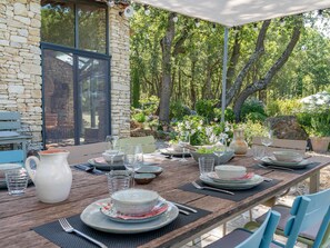 Restauration extérieure