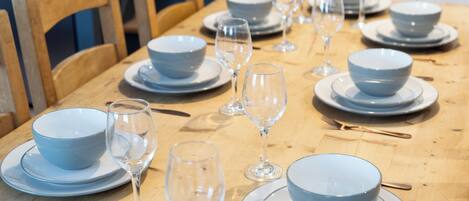 Comfort House | In-room dining