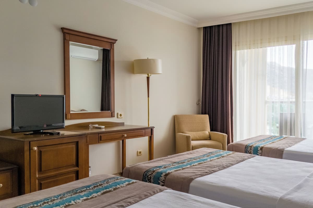 Standard Double or Twin Room | 1 bedroom, bed sheets
