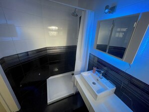 Haartrockner, Handtücher