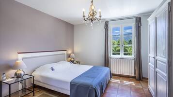 5 sovevĂŠrelser, strygejern/strygebrĂŠt, Wi-Fi, sengetĂžj