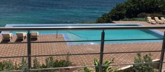 Luxury Suite 2.4 in Seneca, Point Blanche, St Maarten