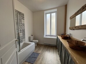 Savon, papier toilette