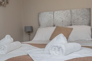 3 Schlafzimmer, Bügeleisen/Bügelbrett, WLAN, Bettwäsche