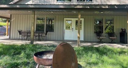 Nature's Retreat: Ultimate ATV & Fishing Getaway minutes from Cherry Springs