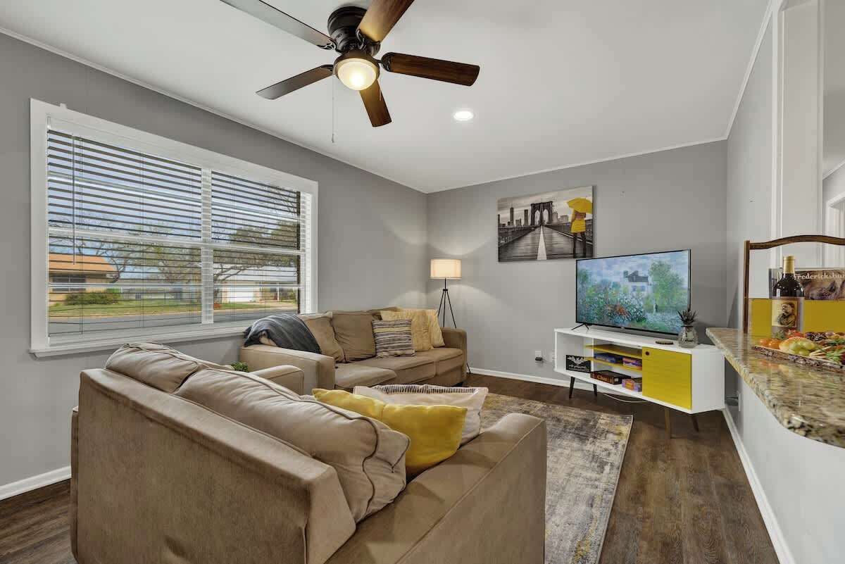 Smart TV, foosball, table tennis, books