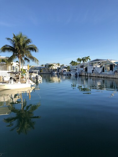 35'x70'WF RV Site on canal for rent for RV owners. Pet friendly gated community.