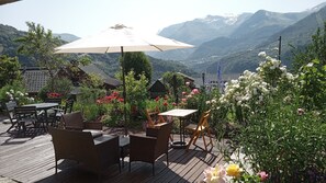 Outdoor dining - Chalet Harmonie Auris EN Oisans (Auris)