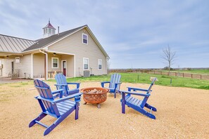 Property grounds - Farm Retreat w/ Furnished Patio: 12 Mi to McKinney (Princeton)