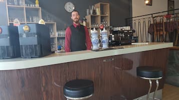 Bar (på overnatningsstedet)