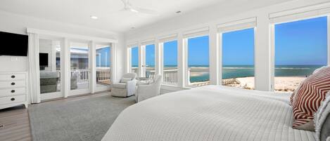 6 bedrooms, iron/ironing board, free WiFi, bed sheets