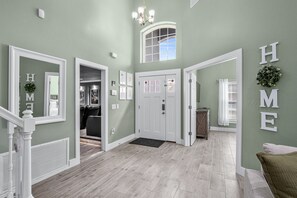 Interior - Brand NEW Modern Luxury w/Private Pool Hot Tub BBQ Home Cinema 2 Miles to Disney (Kissimmee)