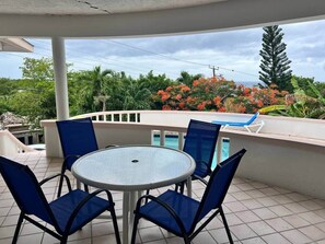 Outdoor dining - Amazing Villa Tropicasa (Salem)