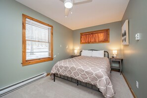 4 bedrooms, free WiFi, bed sheets