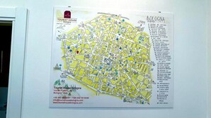 A tourist map of Bologna, Italy, highlighting key landmarks and streets. - 50 Tourist House Bologna Pratello Garden (Bologna)