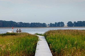 Miscellaneous - Vacation Home "Gut Grubnow Rügen" with Lake View, Private Terrace & Wi-Fi (Grubnow)