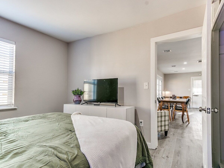 Enchanting Haven. Sleeps 6. - Oklahoma City
