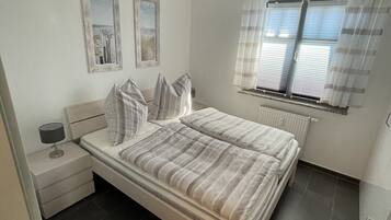 2 Schlafzimmer, Bügeleisen/Bügelbrett, kostenloses WLAN, Bettwäsche