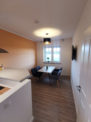 Dining - Apartment 'Ferienwohnung Drantum' with Wi-Fi (Emstek)