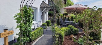 Friedhoff Apartment, 80 sqm with Mountain View, Private Terrace and Wi-Fi