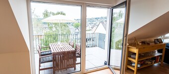 Apartment 'Ferienwohnung Weitblick Koblenz' with Balcony and Wi-Fi