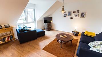 Fernseher, Stereoanlage