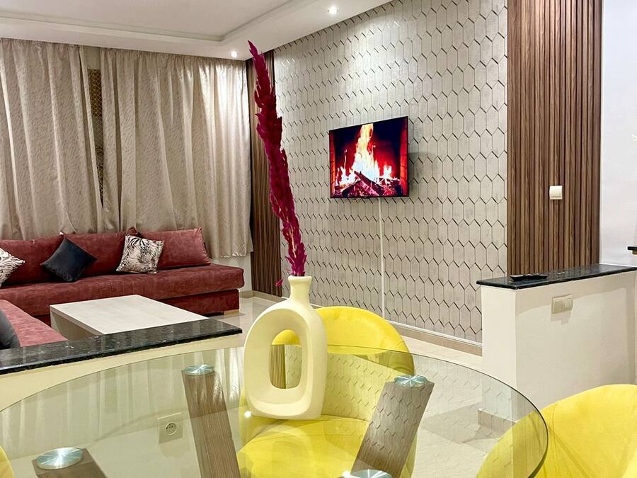 Superior Apartment, Multiple Beds | Living area