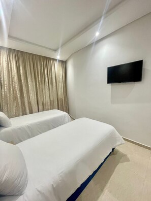 2 habitaciones, tabla de planchar con plancha y wifi gratis 