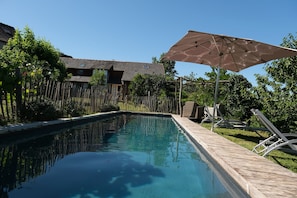 Pool - 2 houses with swimming pool and garden, for peaceful vacations. (Saint-Bonnet-la-Rivière)