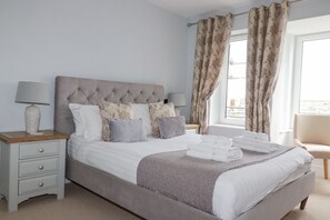 3 bedrooms, individually decorated, individually furnished, free WiFi - 17 Ocean Heights (Newquay)