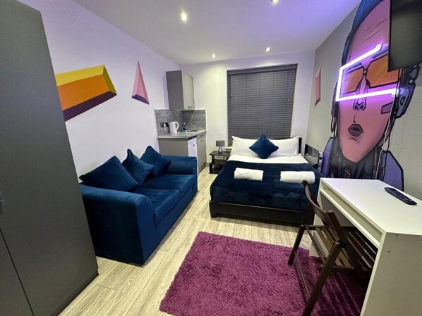 Living area - Inviting Studio Flat at Lewisham Way, Se14 London (London)