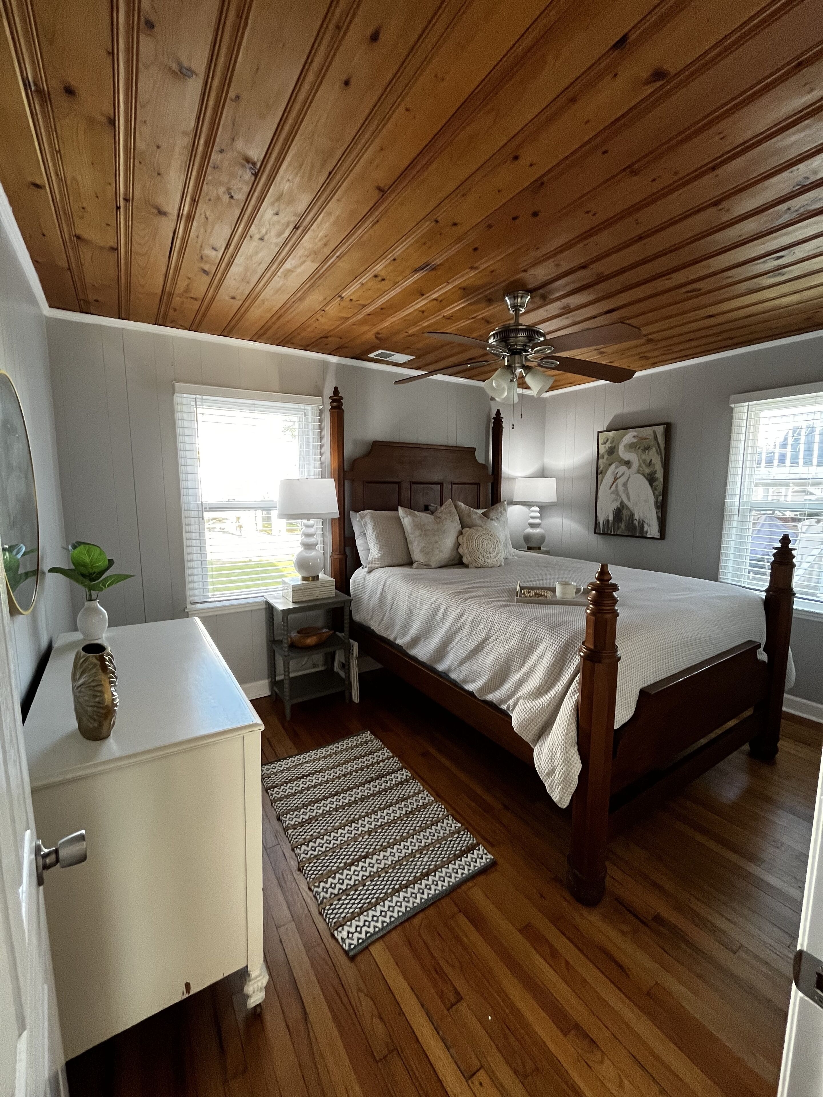 3 habitaciones, escritorio, wifi y ropa de cama 