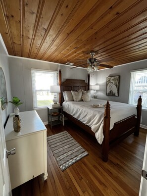 3 Schlafzimmer, Schreibtisch, WLAN, Bettwäsche