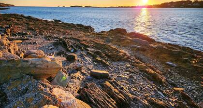 Sunset Hideaway on Bailey Island
