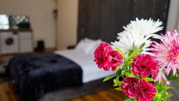 Classic Studio, Non Smoking | Free WiFi, bed sheets