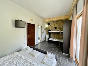 Family Quadruple Room, Balcony, Beach View | Garden view - Oasis Hotel (Orikum)