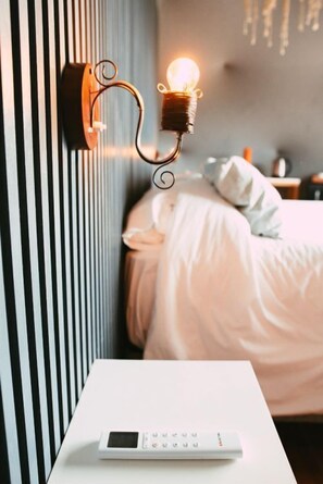 Sängtillbehör av högsta kvalitet, duntäcken, bäddmadrasser och minibar