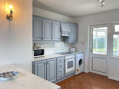 Cottage 465 - Cashel - sleeps 6 guests  in 3 bedrooms