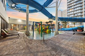Pool - Luxurious Beachfront 3BR 15Th Floor VIP Suite. Amazing Direct Ocean Views! (Myrtle Beach)