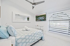 3 bedrooms, iron/ironing board, travel crib, free WiFi - Seaside Sanctuary at Jupiter Inlet / Dubois Park (Jupiter)
