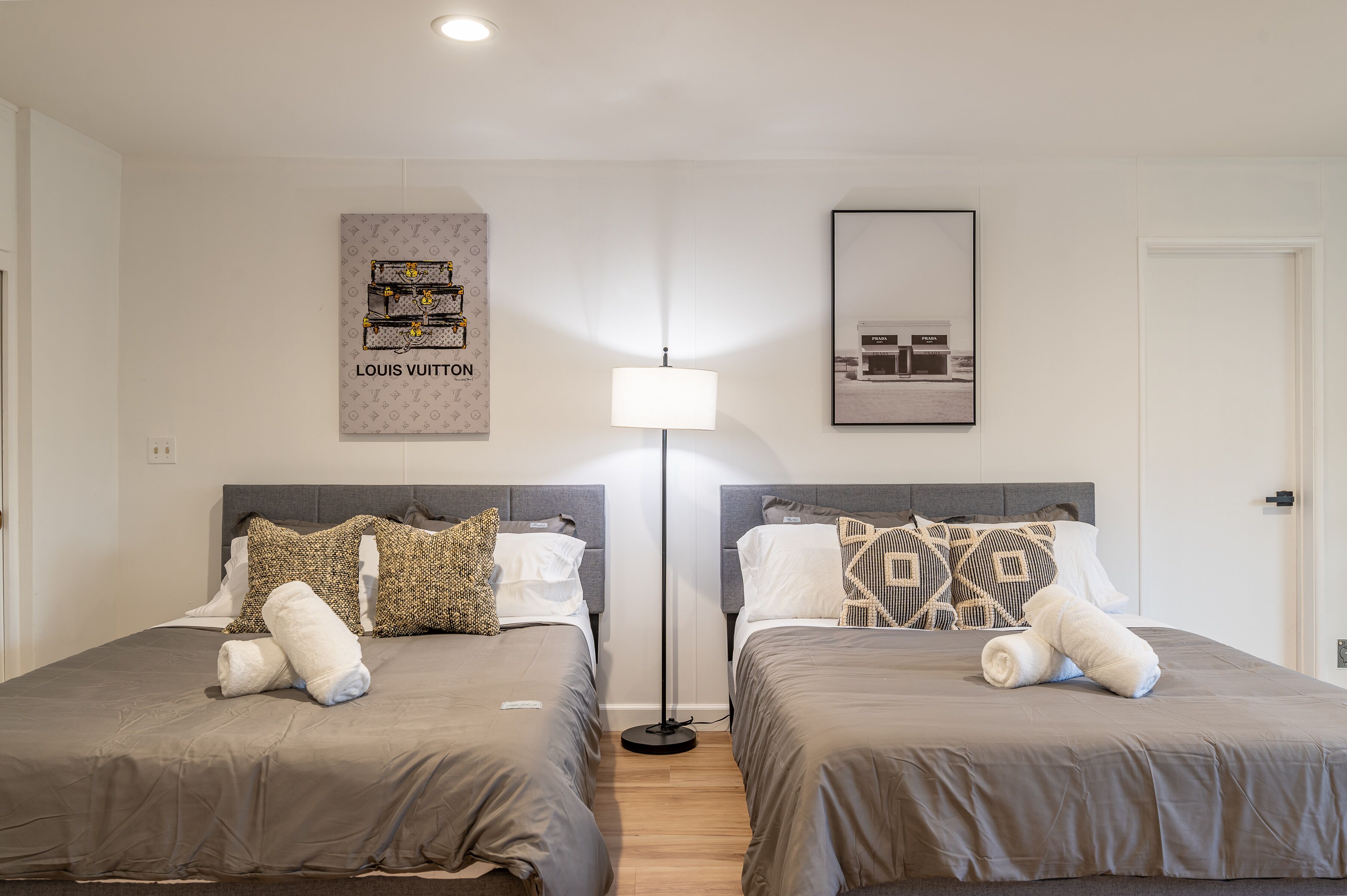 7 bedrooms, in-room safe, iron/ironing board, travel crib