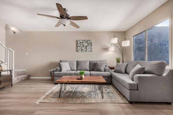 تلفزيون ذكي