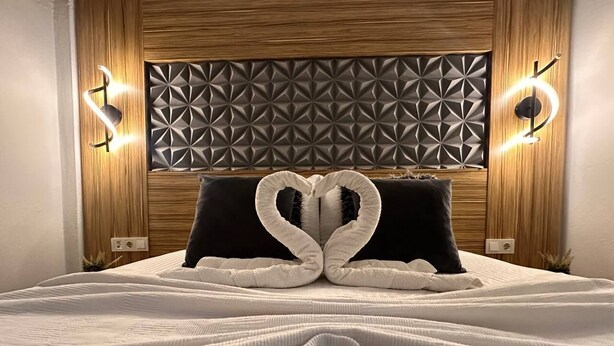 Basic Double Room for Two, Balcony, City View | Premium bedding, minibar, desk, laptop workspace - Royal Ezel Hotel (Antalya)