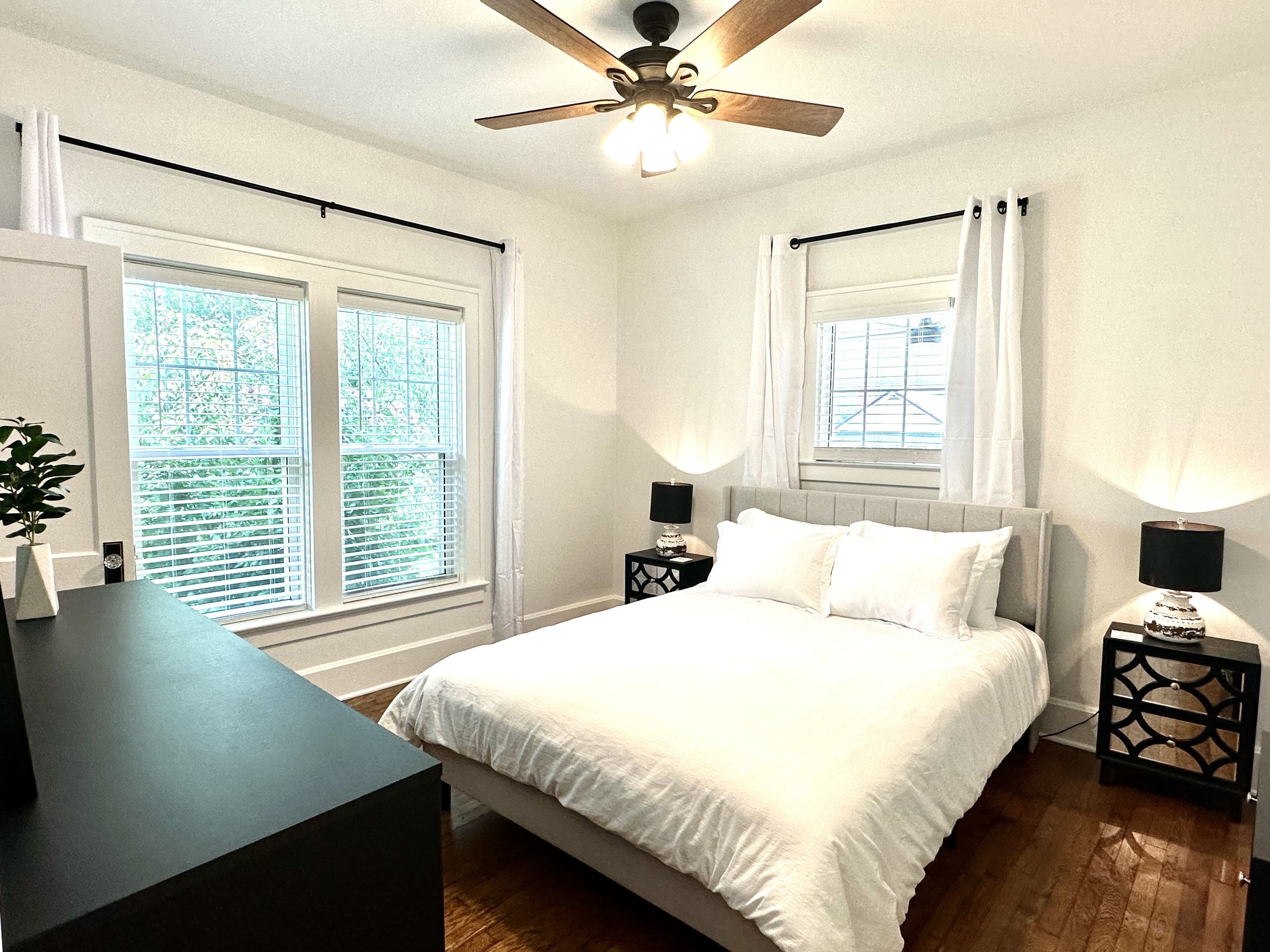 3 chambres, fer et planche à repasser, Wi-Fi gratuit, draps fournis