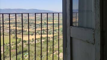 House, 3 Bedrooms, Smoking, Balcony | Pemandangan dari hartanah