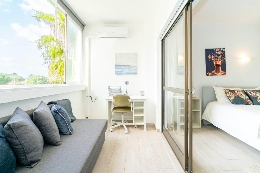 1 habitación, escritorio, wifi gratis y ropa de cama 