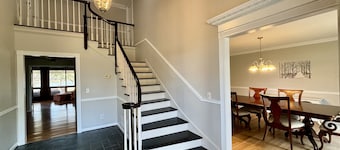 Families Love Frank’s Lakehouse @ Sunset Estates