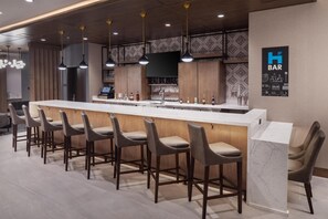 Bar (en la propiedad)